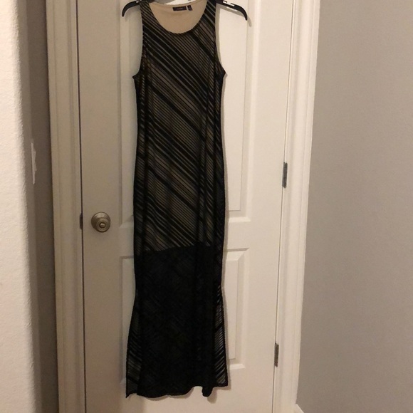 Apt. 9 Dresses & Skirts - Black n tan maxi dress pencil with liner